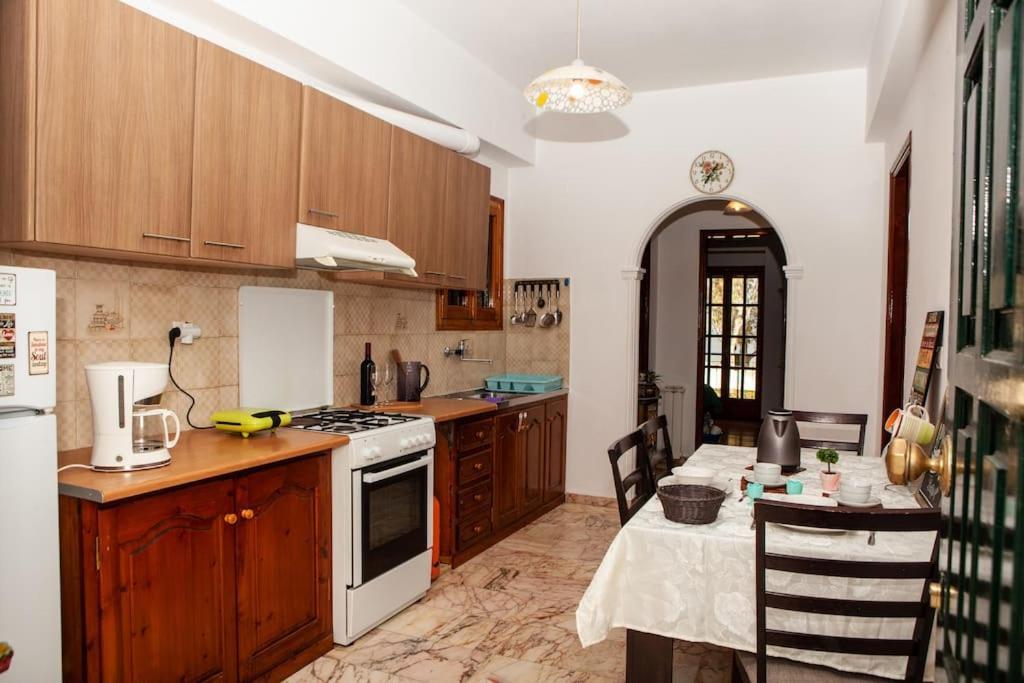 City Center, Sea View Apartment, Amelia! Anemomylos 外观 照片